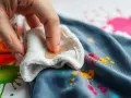 Jak zmyć marker z bluzy? Skuteczne metody na uporczywe plamy