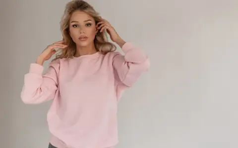 Jak nosić bluzy oversize, aby wyglądać stylowo i czuć się komfortowo