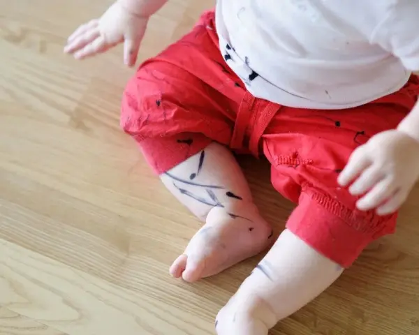 Jak zmyć marker z bluzki? Skuteczne metody na uporczywe plamy