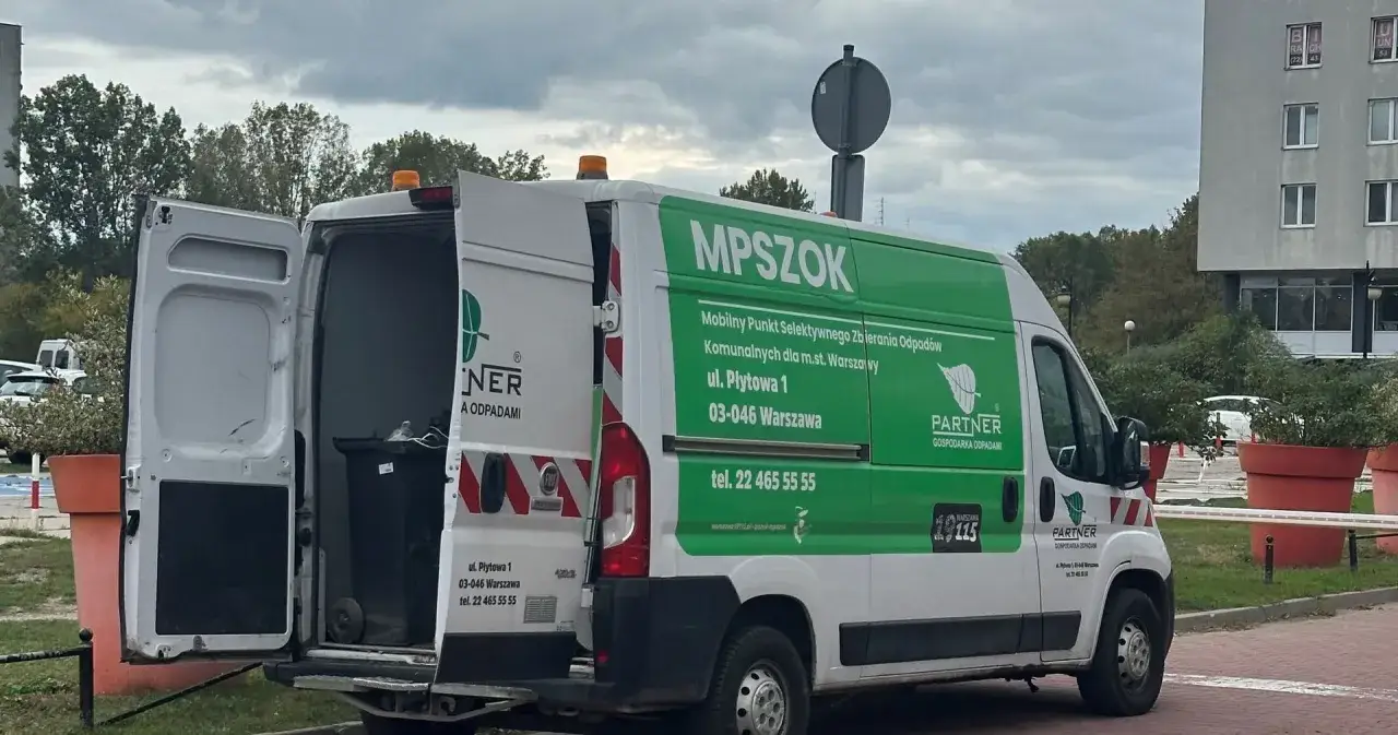 Mobilny punkt selektywnego zbierania odpadów